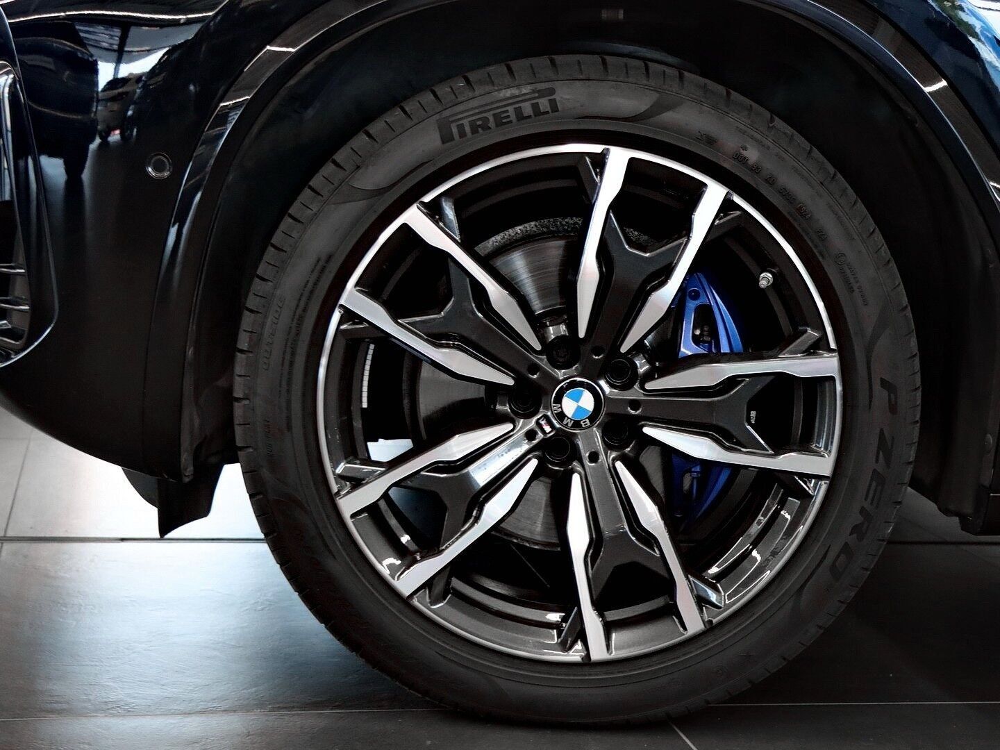 BMW X3 M40 2024 г. Чёрный, пробег 52504 км
