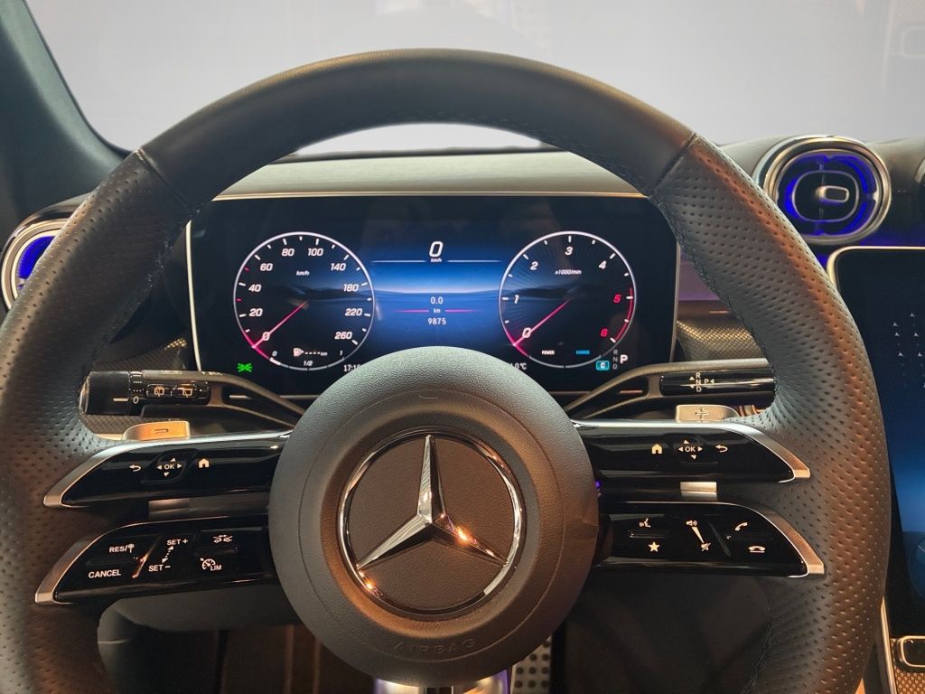 Mercedes-Benz GLC 300 2026 г. Серый, пробег 9875 км