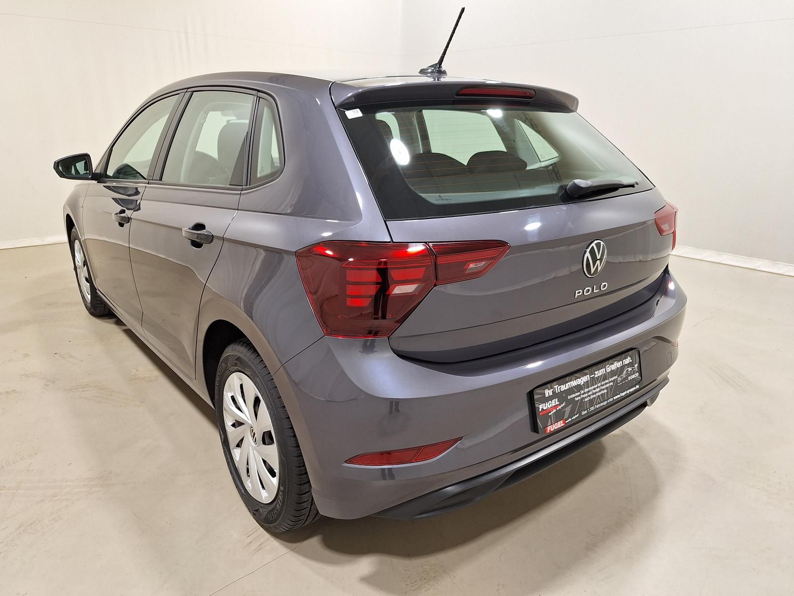 Volkswagen Polo 2022 г. Серый, пробег 31850 км