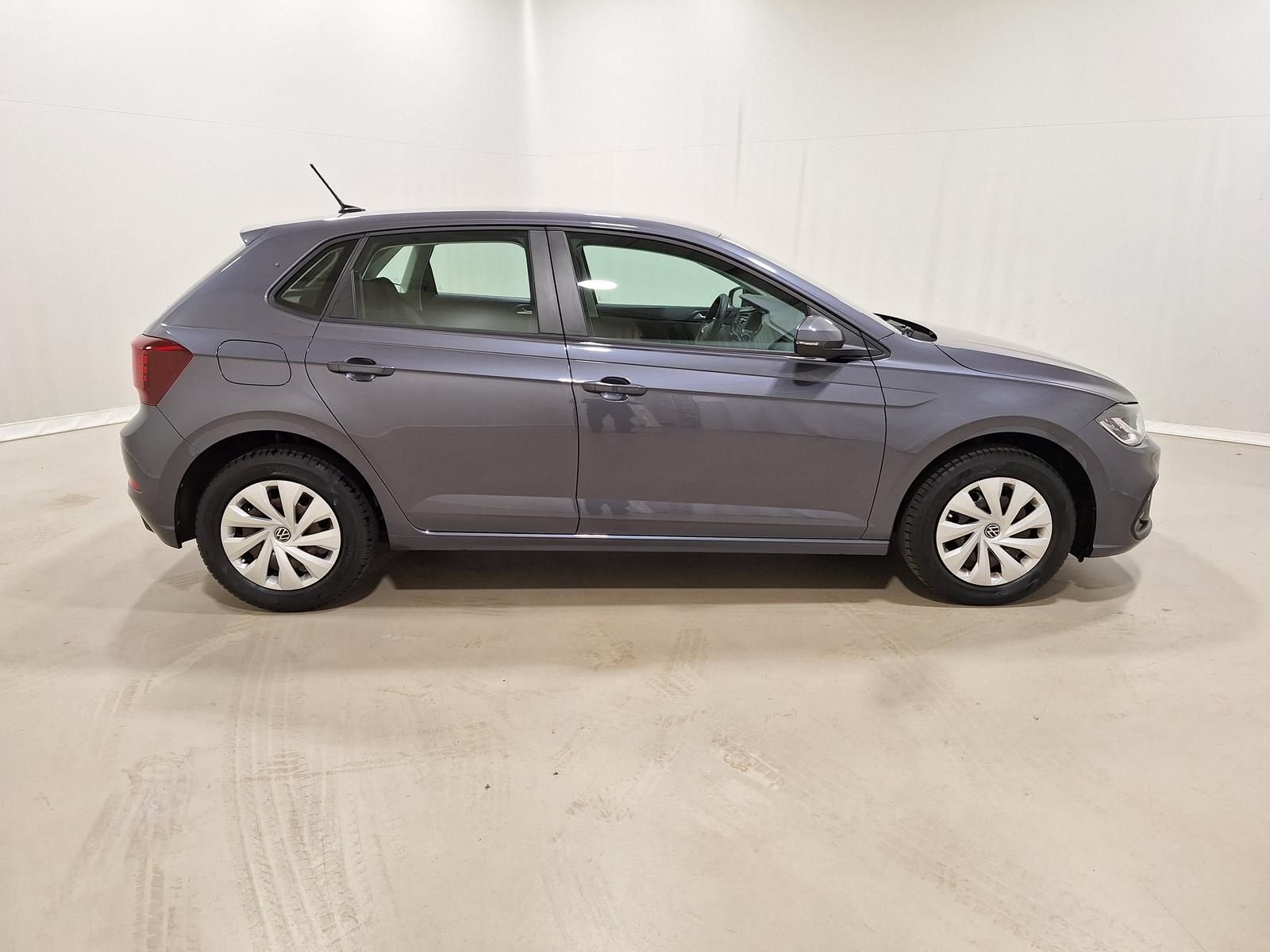 Volkswagen Polo 2022 г. Серый, пробег 31850 км