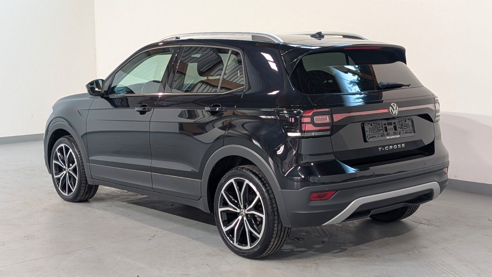 Volkswagen T-Cross 2022 г. Чёрный, пробег 24399 км