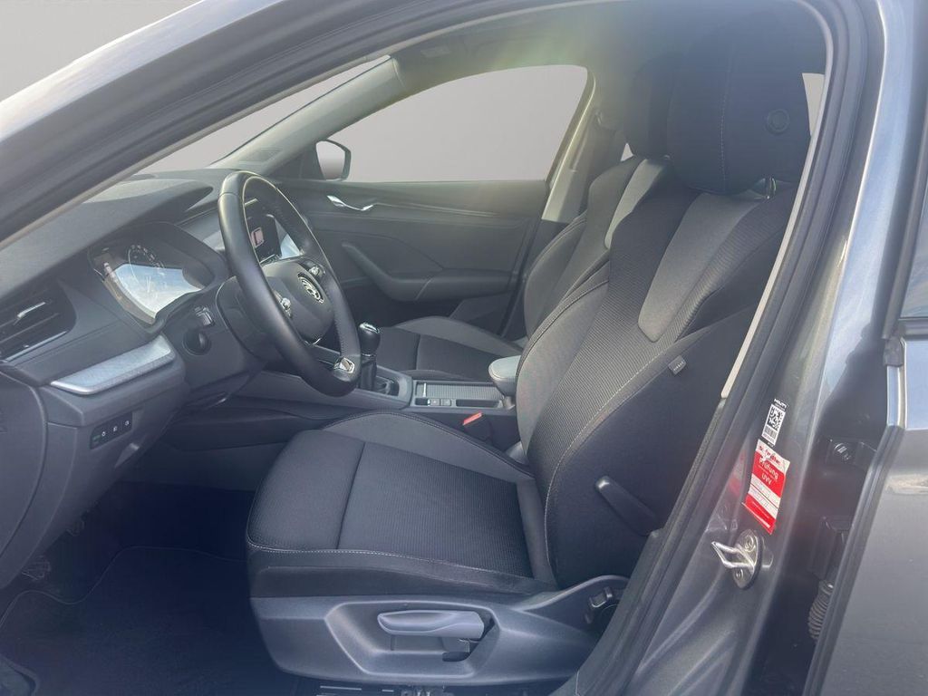Skoda Octavia 2023 г. Серый, пробег 52823 км