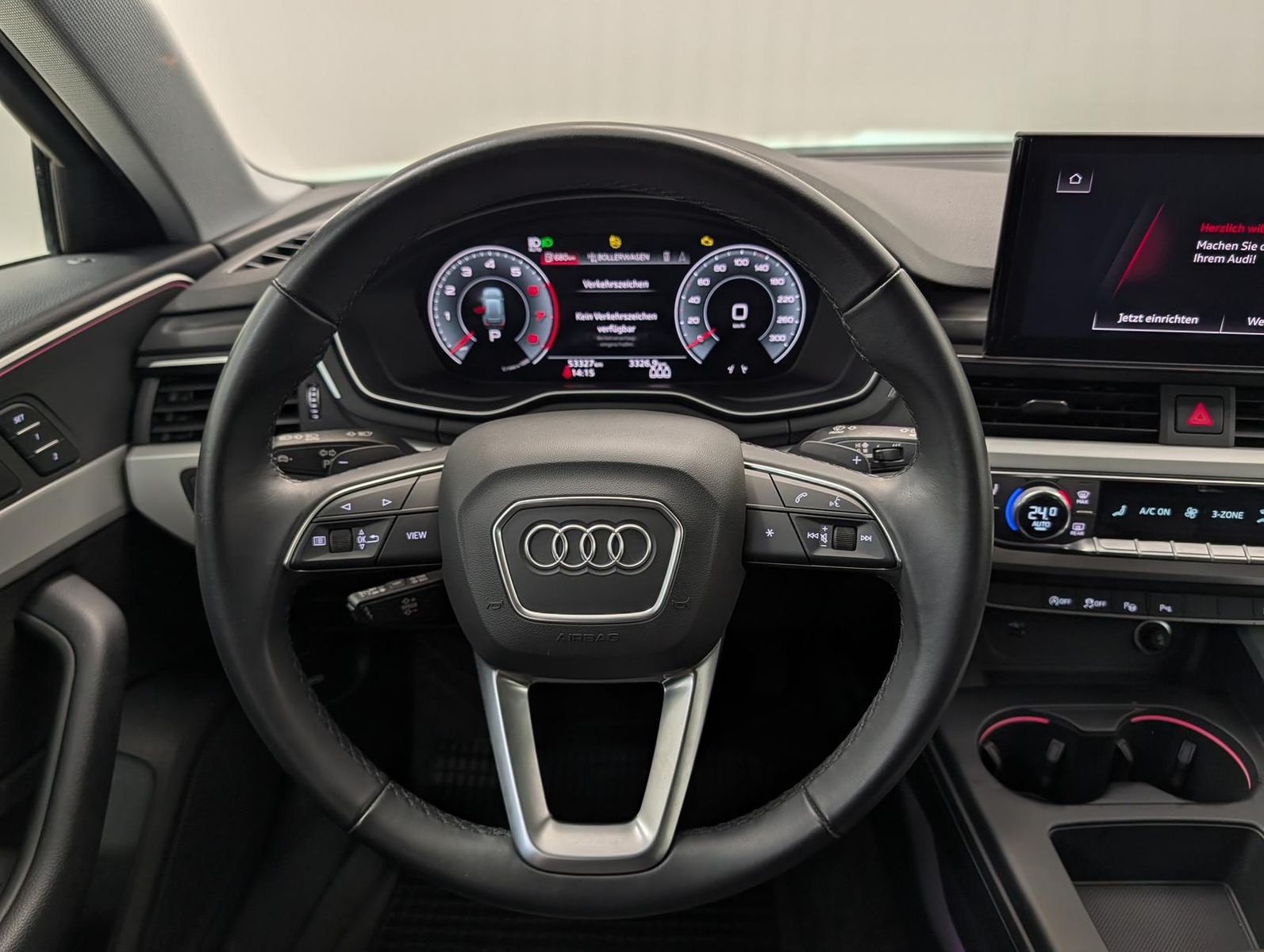 Audi A4 2025 г. Серый, пробег 53324 км