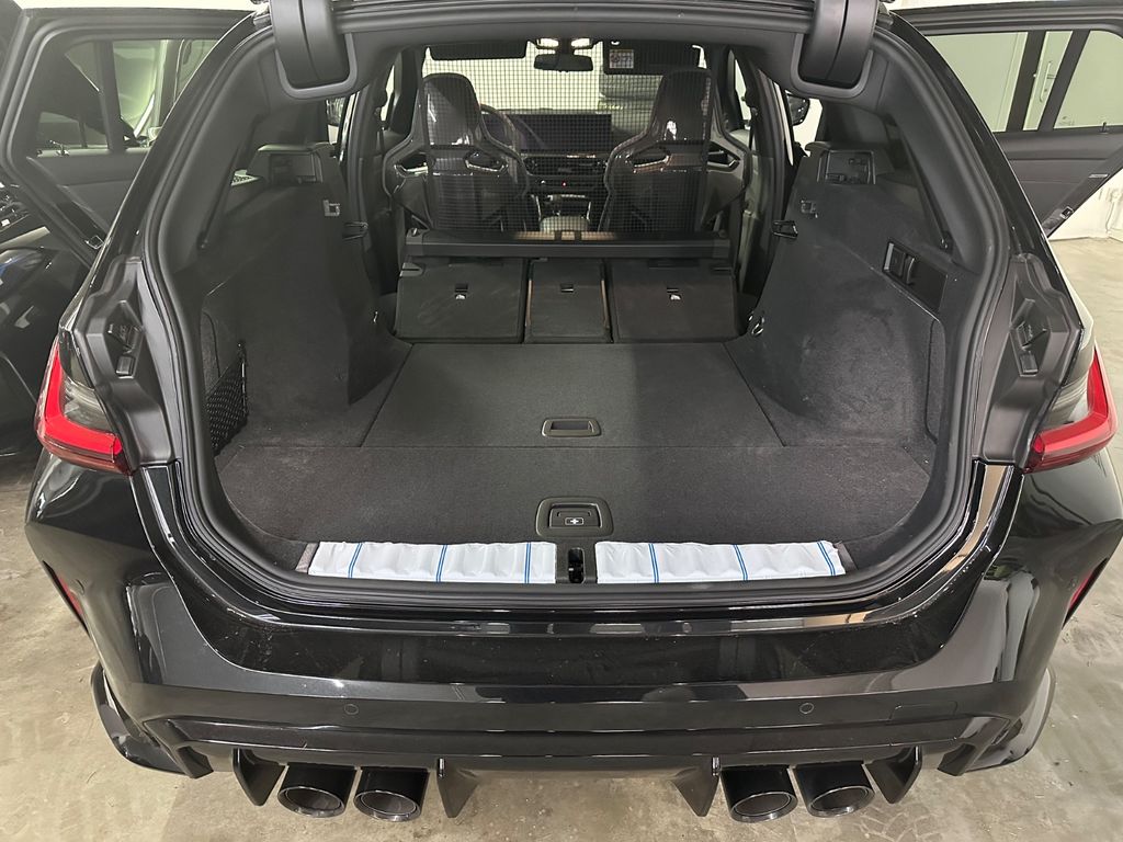 BMW M3 2026 г. Чёрный, пробег 4415 км