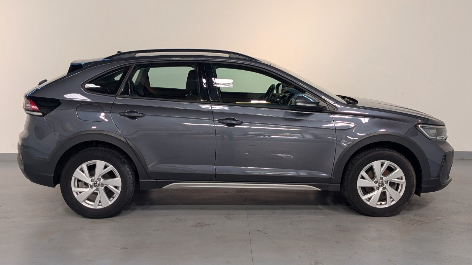 Volkswagen Taigo 2022 г. Серый, пробег 36299 км