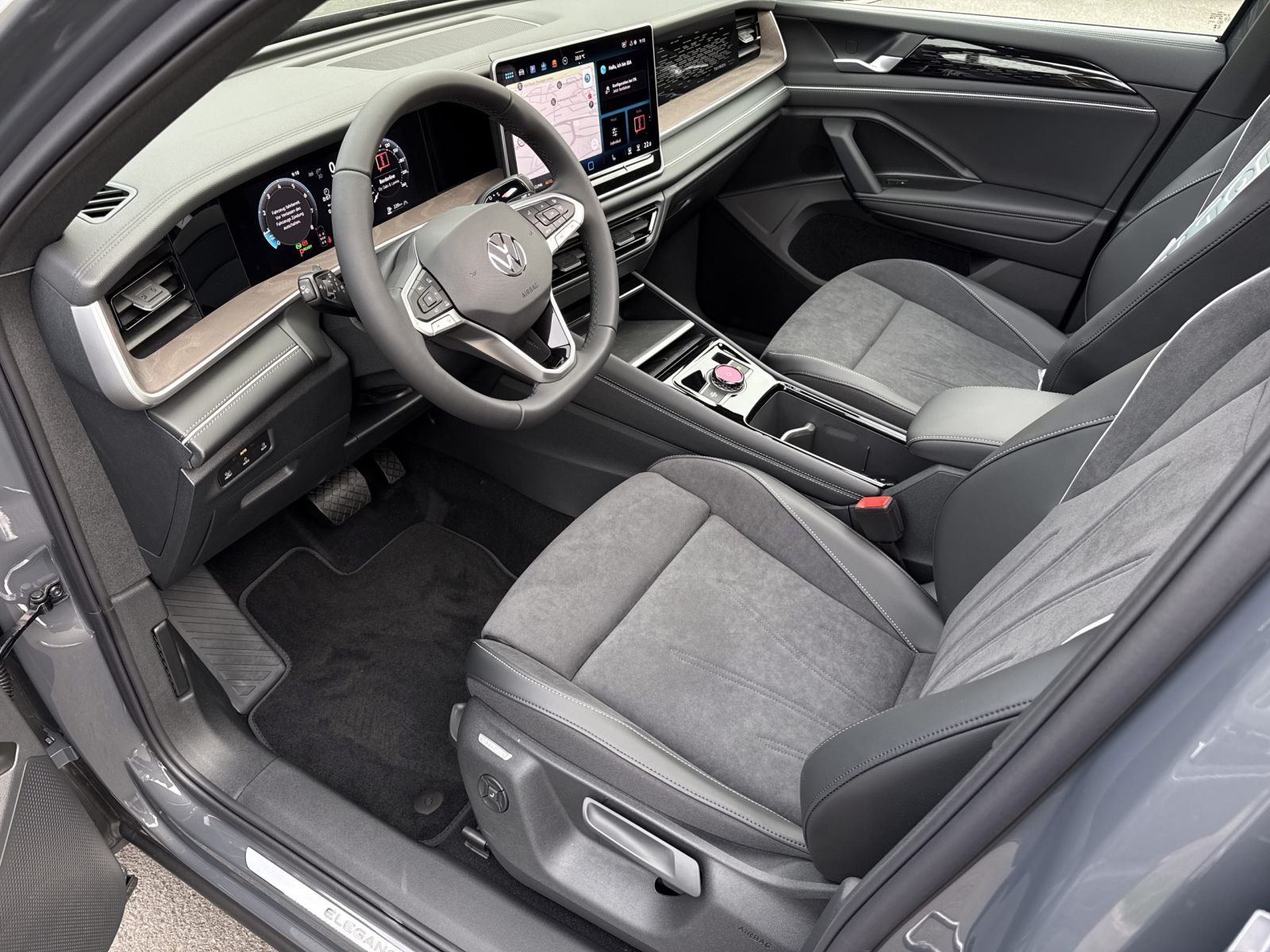 Volkswagen Tayron 2026 г. Серый, пробег 9990 км