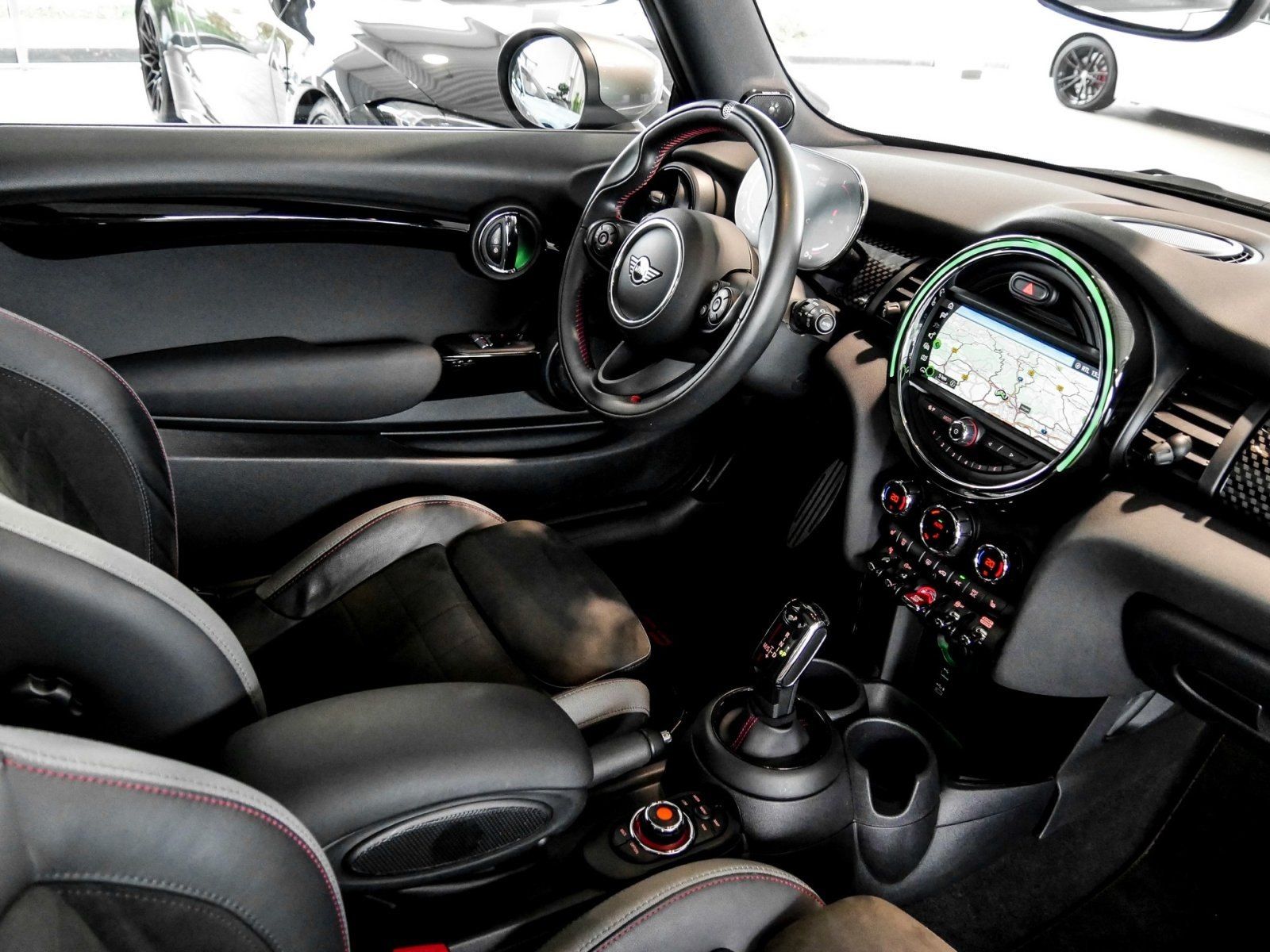 Mini JOHN COOPER WORKS 2021 г. Серый, пробег 41750 км