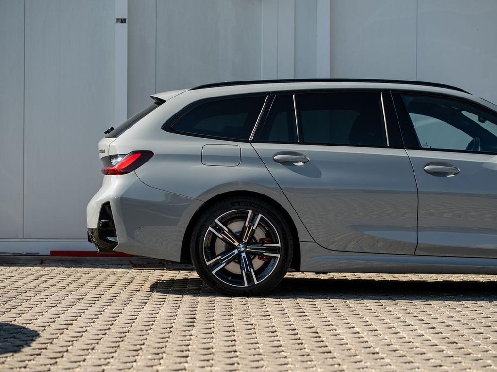 BMW 330 2026 г. Серый, пробег 23350 км