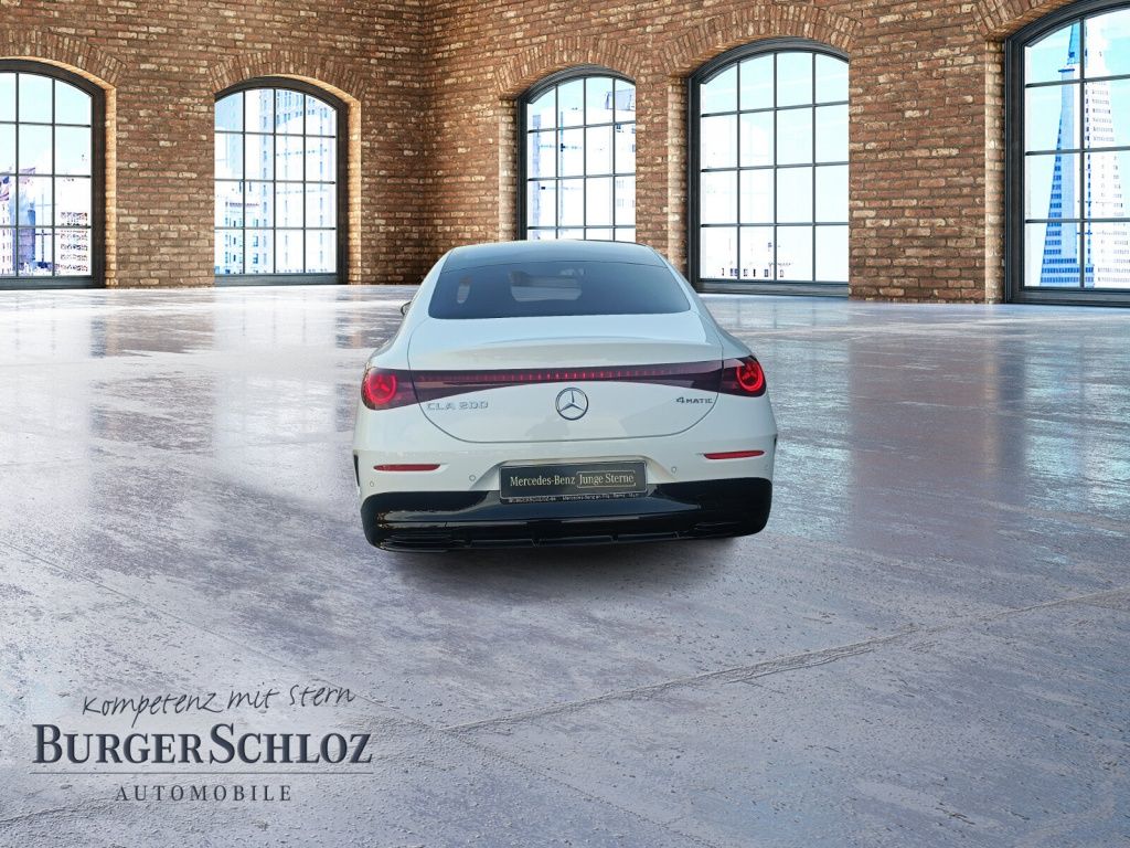Mercedes-Benz CLA 200 2026 г. Белый, пробег 6126 км