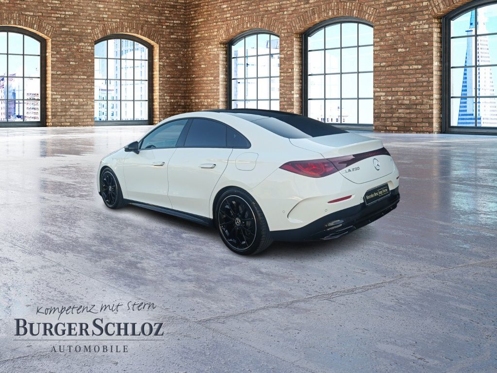 Mercedes-Benz CLA 200 2026 г. Белый, пробег 6126 км