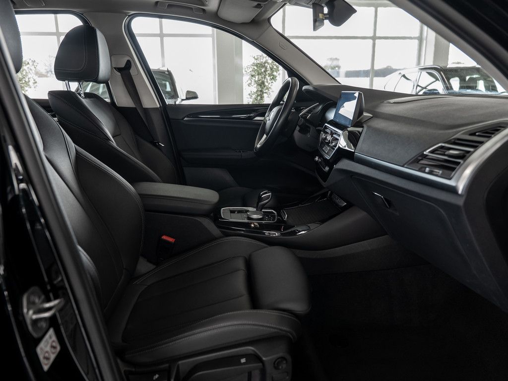 BMW X3 2023 г. Чёрный, пробег 49444 км