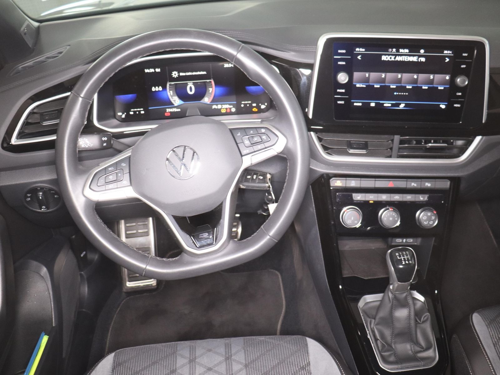 Volkswagen T-Roc 2024 г. Серый, пробег 21463 км