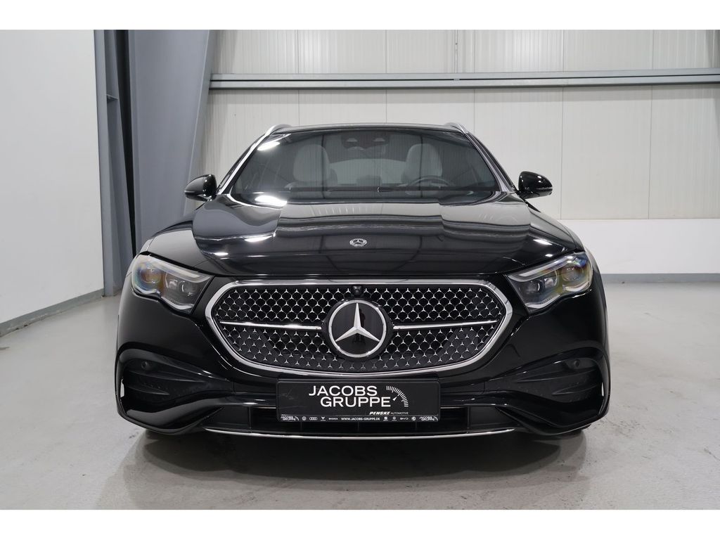 Mercedes-Benz E 450 2024 г. Чёрный, пробег 46000 км