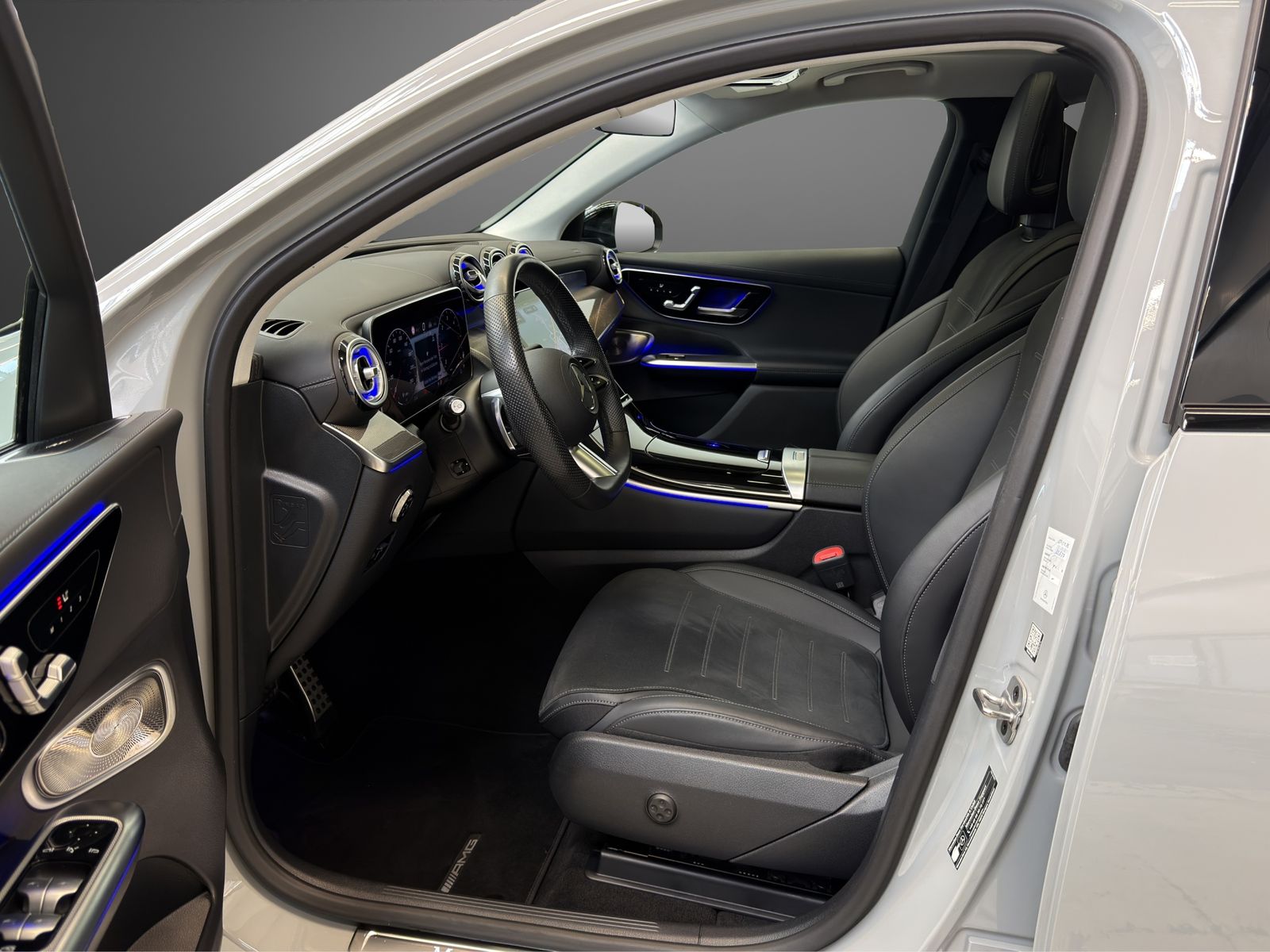 Mercedes-Benz GLC 300 2025 г. Серый, пробег 43133 км