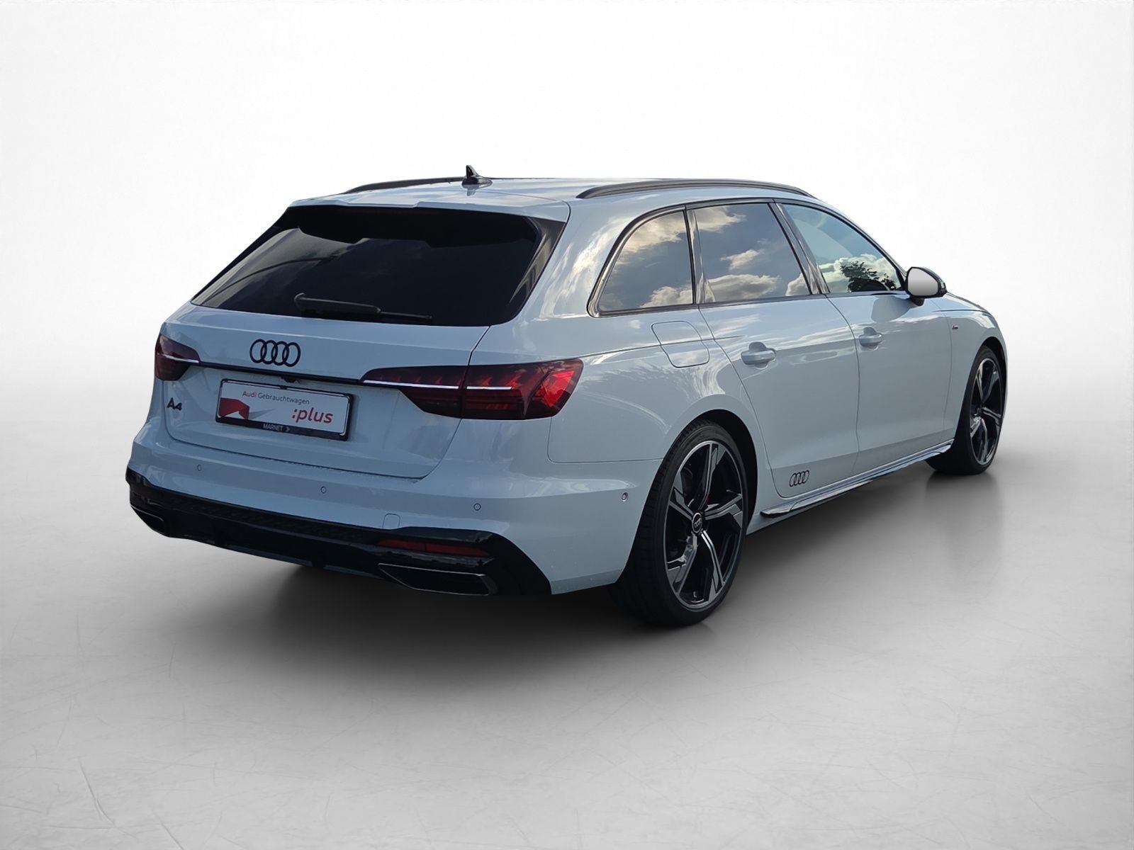 Audi A4 2023 г. Белый, пробег 55483 км