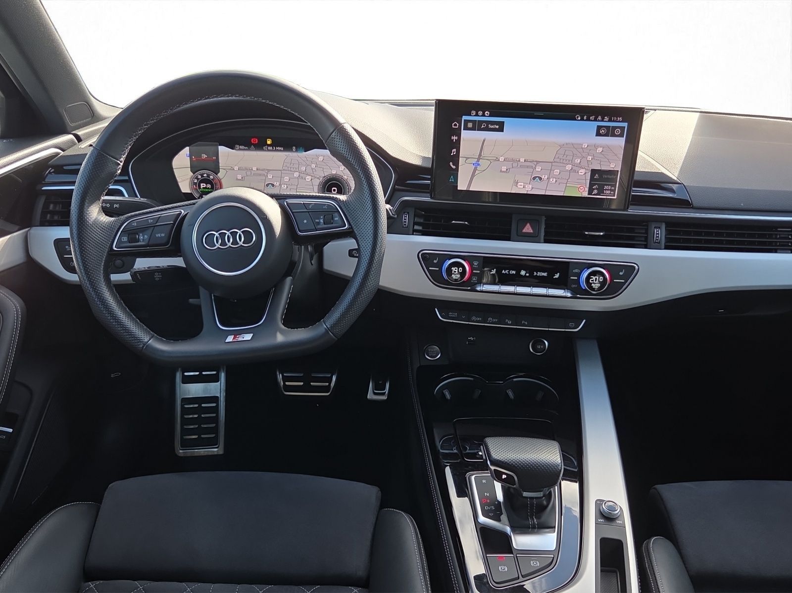 Audi A4 2023 г. Белый, пробег 55483 км