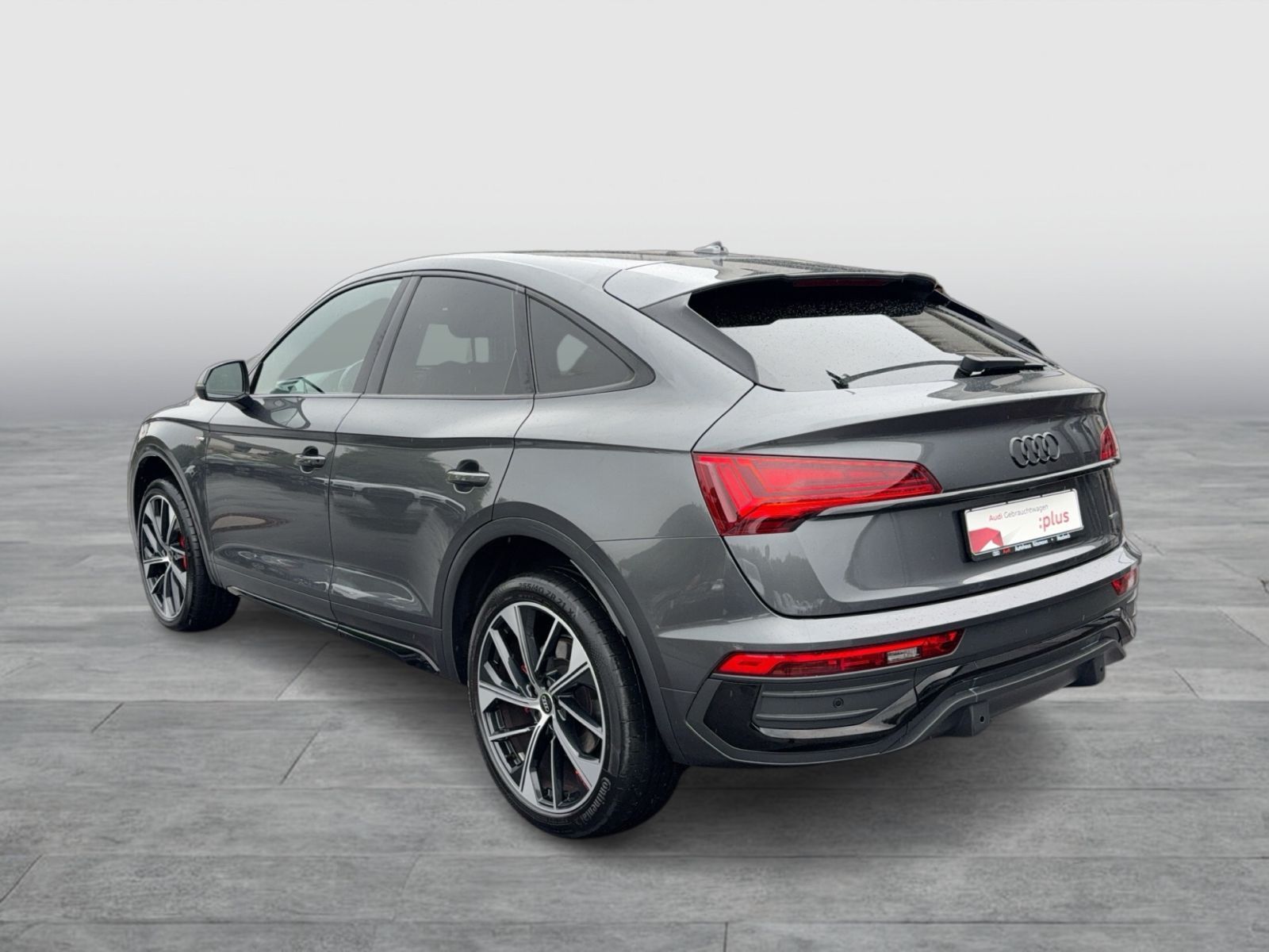 Audi Q5 2022 г. Серый, пробег 44755 км