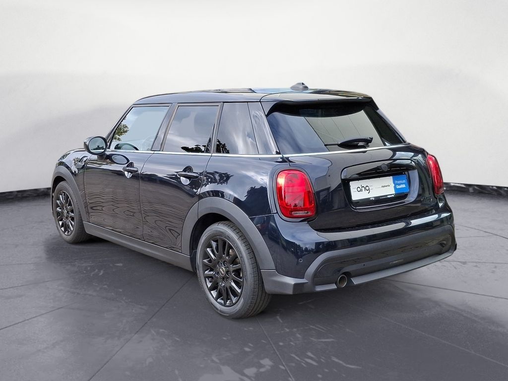 Mini COOPER 2022 г. Чёрный, пробег 46265 км