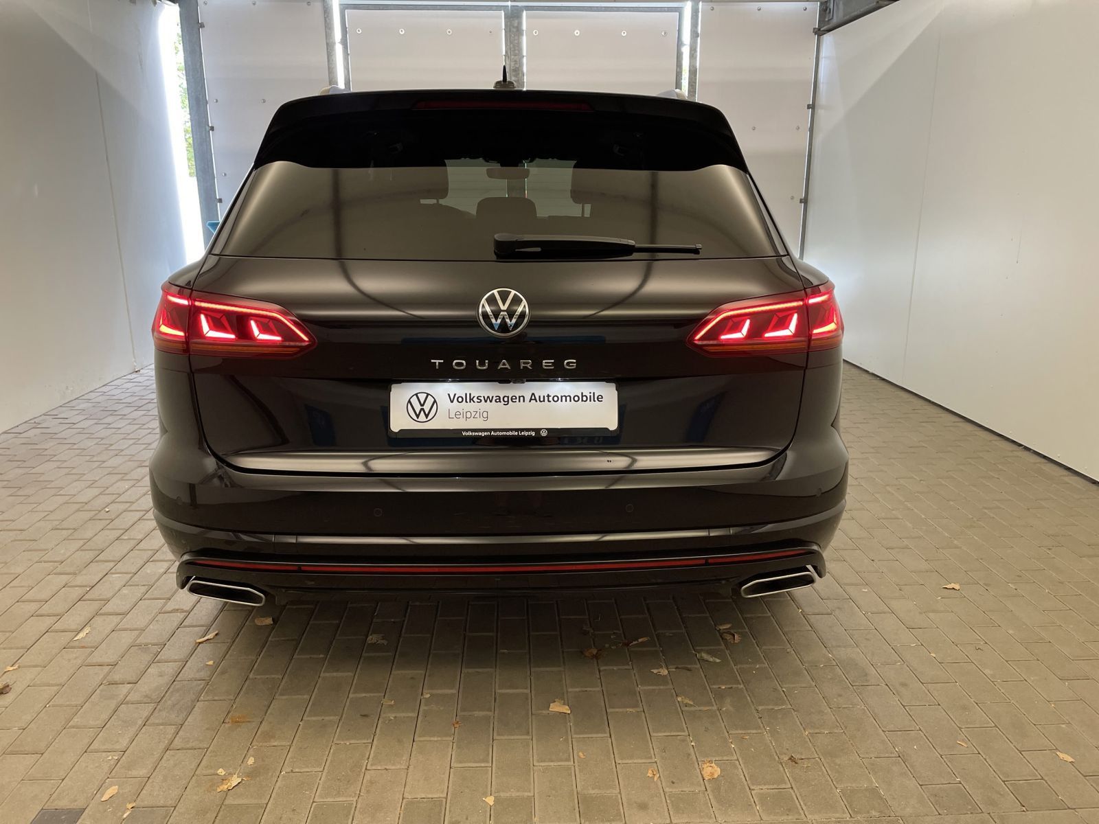 Volkswagen Touareg 2022 г. Чёрный, пробег 48275 км