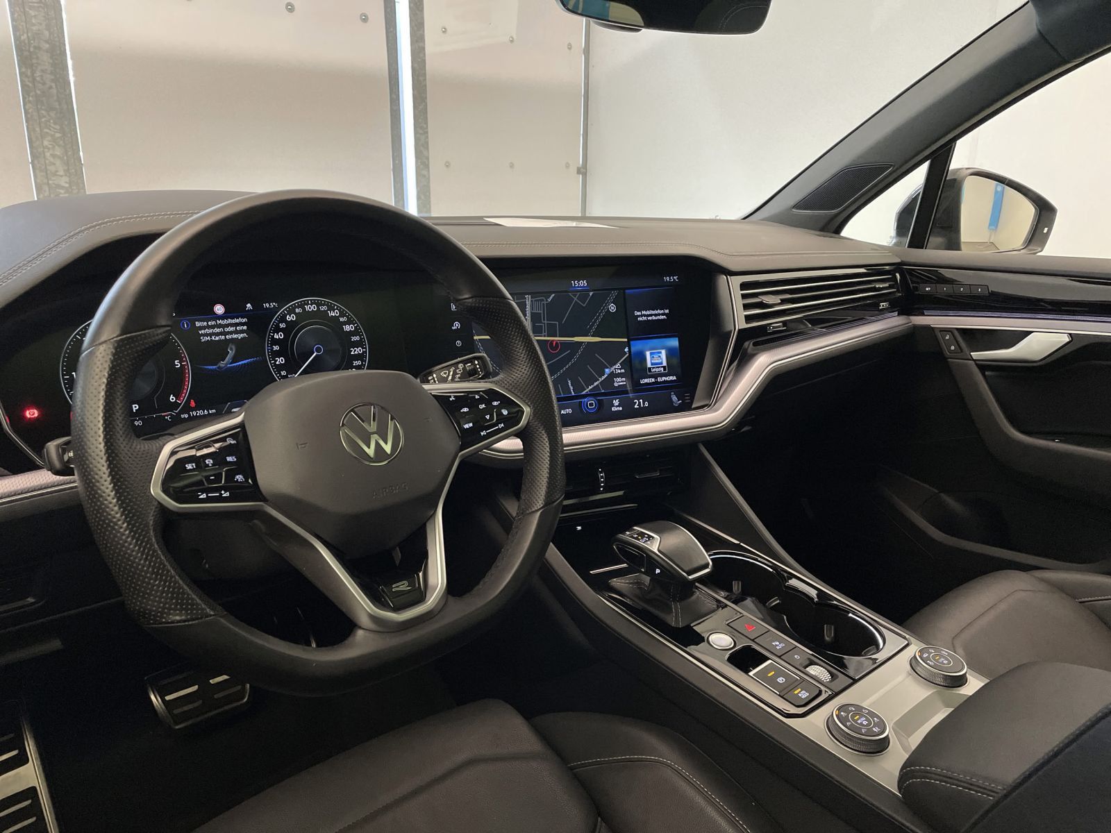 Volkswagen Touareg 2022 г. Чёрный, пробег 48275 км
