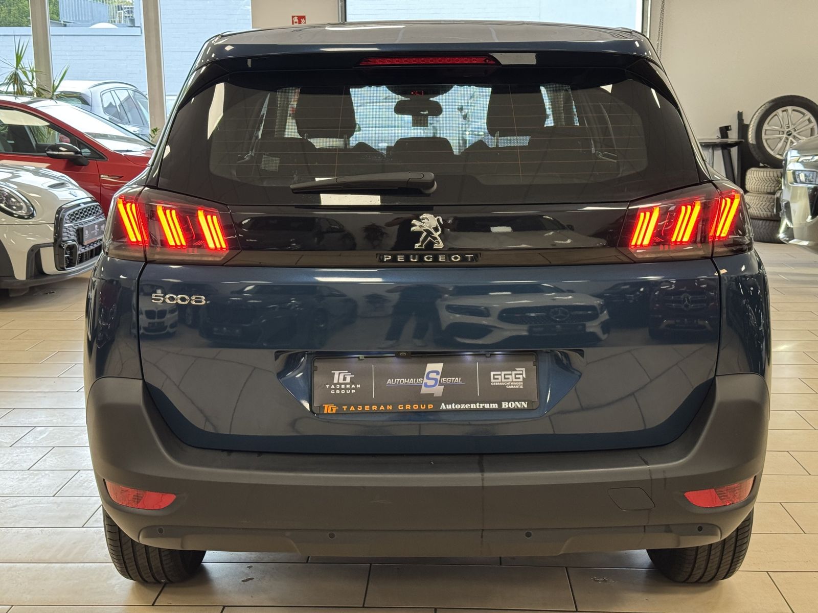 Peugeot 5008 2022 г. Синий, пробег 55935 км