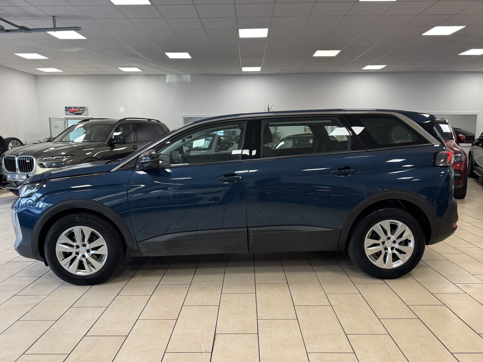 Peugeot 5008 2022 г. Синий, пробег 55935 км