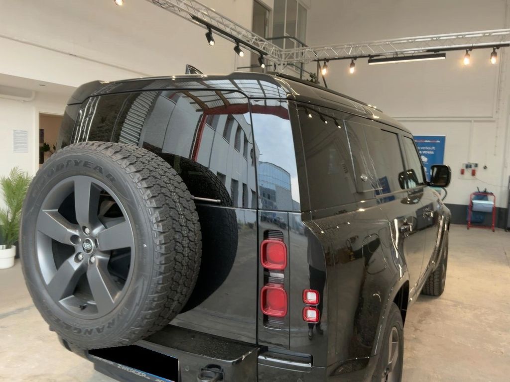Land Rover Defender 2024 г. Чёрный, пробег 54113 км