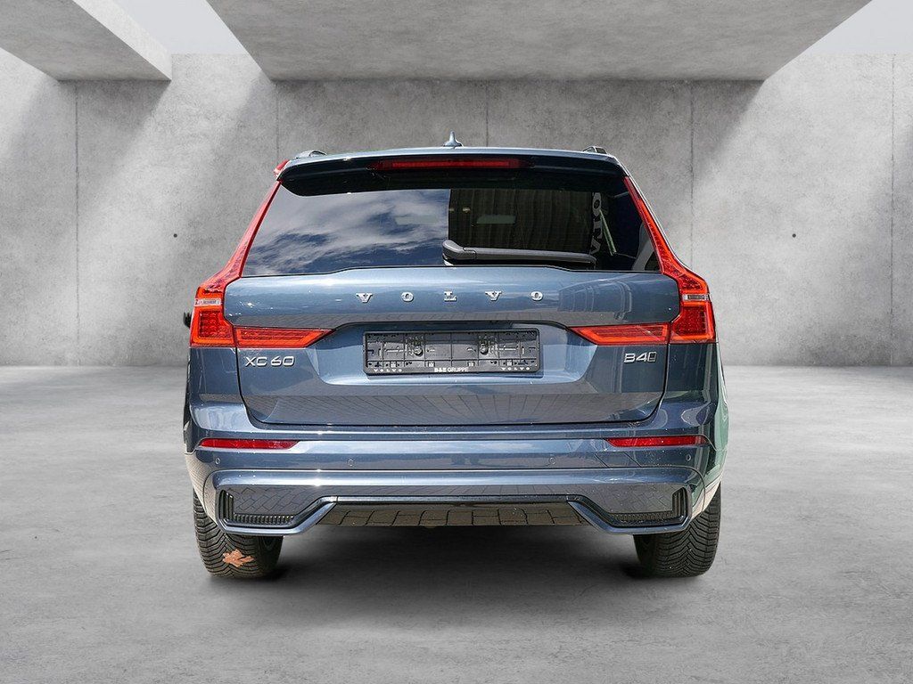 Volvo XC60 2023 г. Синий, пробег 41712 км