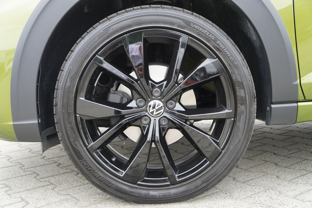 Volkswagen Taigo 2024 г. Зелёный, пробег 32058 км
