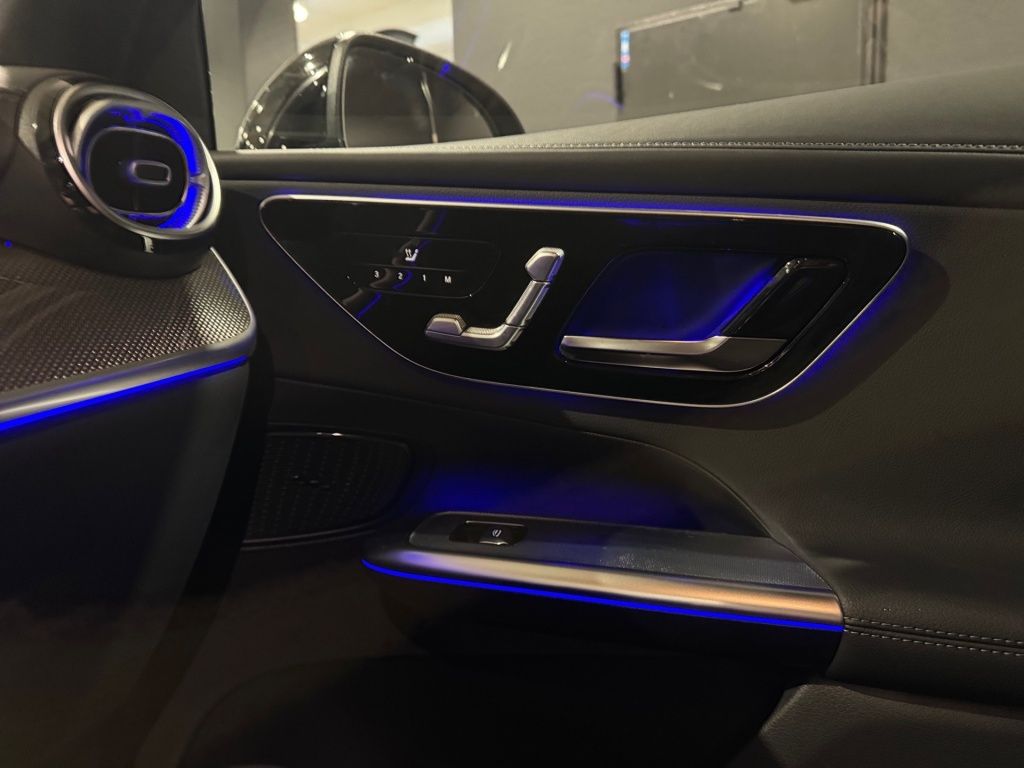 Mercedes-Benz GLC 300 2025 г. Чёрный, пробег 21187 км