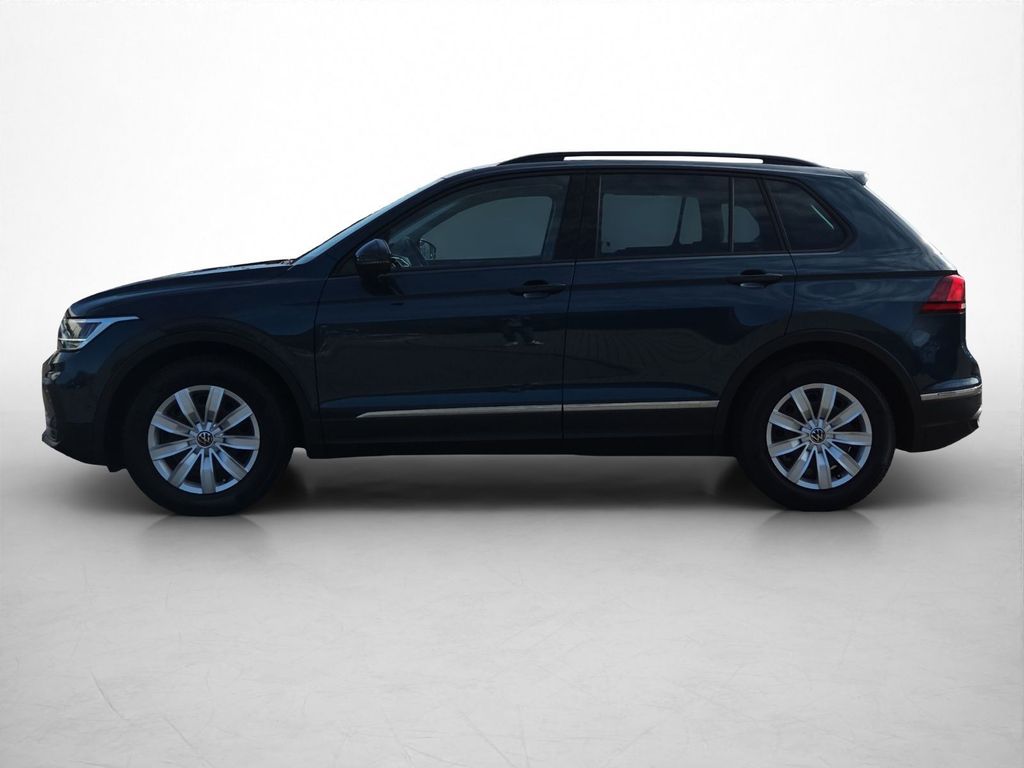 Volkswagen Tiguan 2023 г. Синий, пробег 31750 км