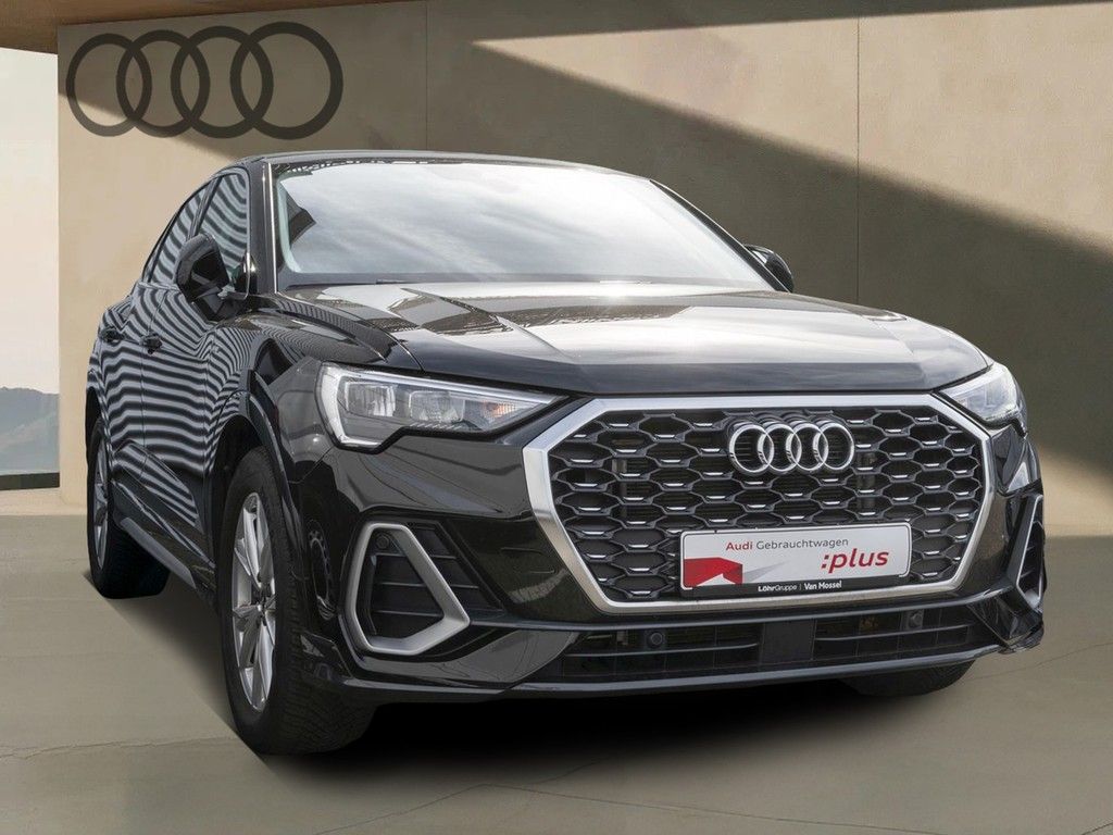 Audi Q3 2023 г. Чёрный, пробег 53800 км