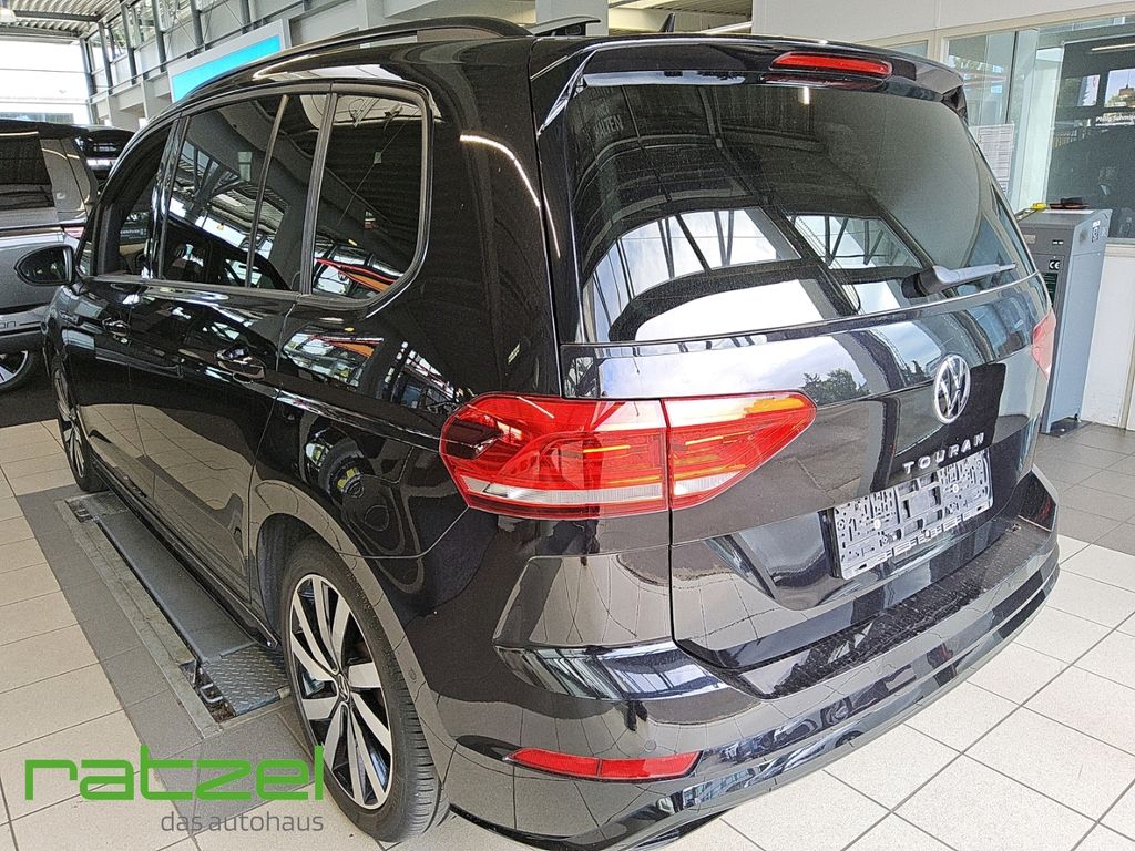 Volkswagen Touran 2023 г. Чёрный, пробег 36952 км