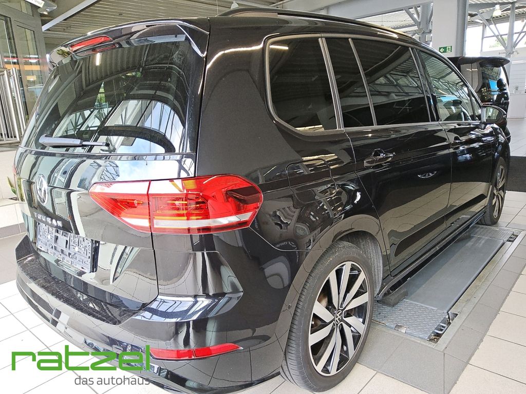 Volkswagen Touran 2023 г. Чёрный, пробег 36952 км