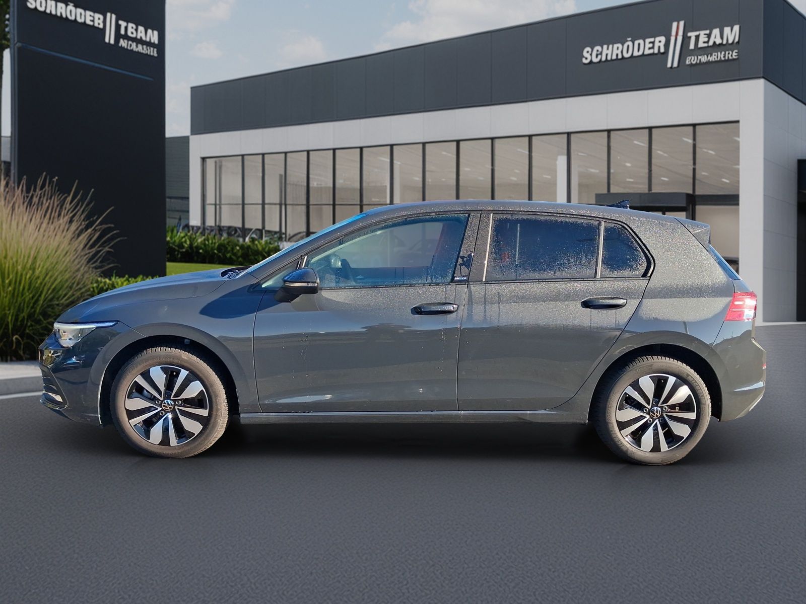 Volkswagen Golf 2024 г. Серый, пробег 22523 км