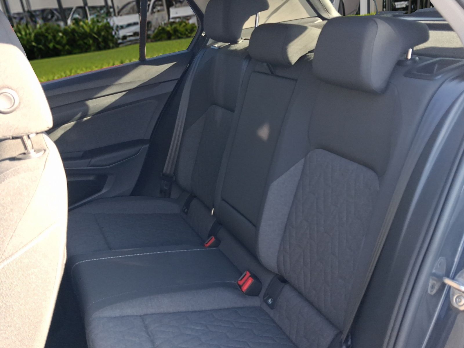 Volkswagen Golf 2024 г. Серый, пробег 22523 км