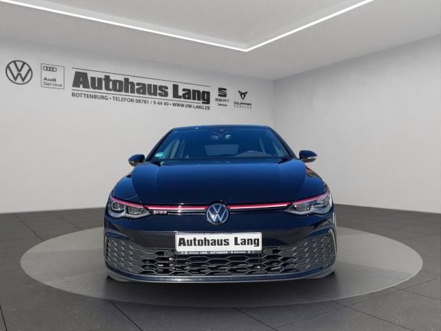 Volkswagen Golf 2023 г. Чёрный, пробег 43978 км