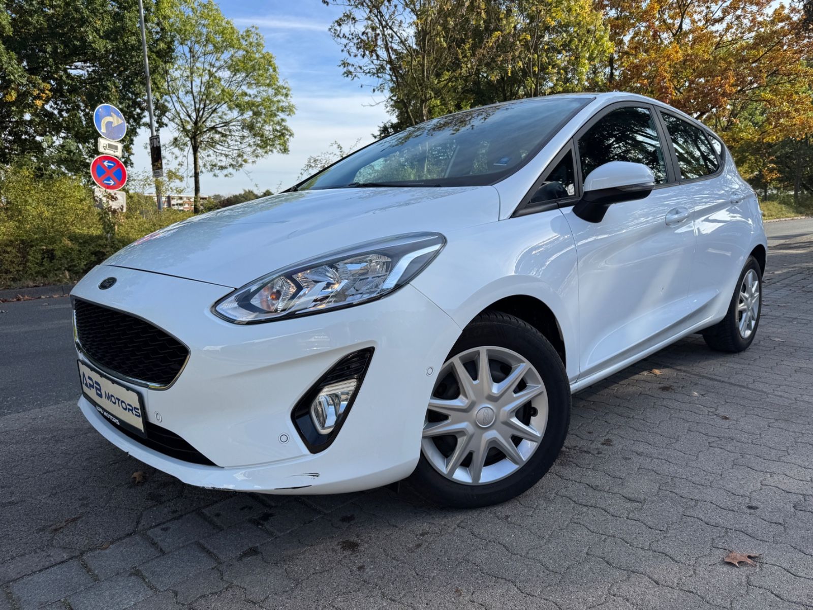 Ford Fiesta 2021 г. Белый, пробег 51586 км