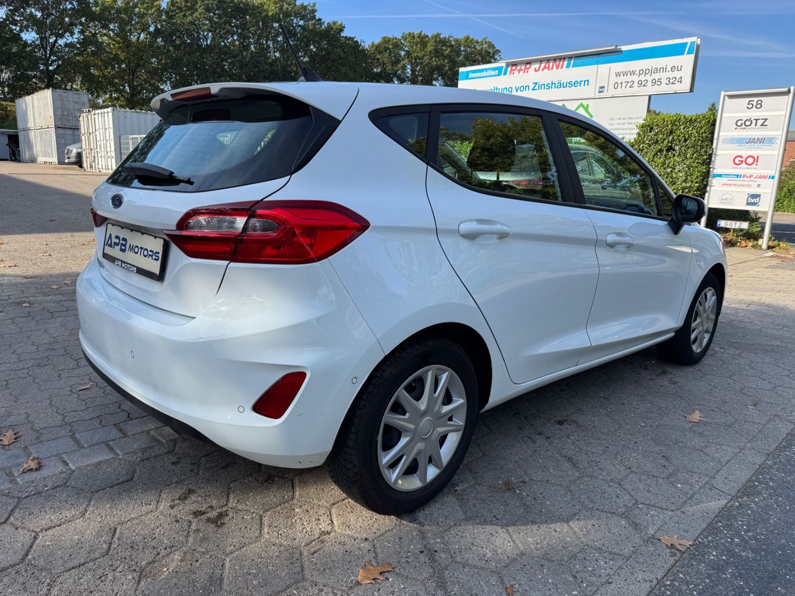 Ford Fiesta 2021 г. Белый, пробег 51586 км