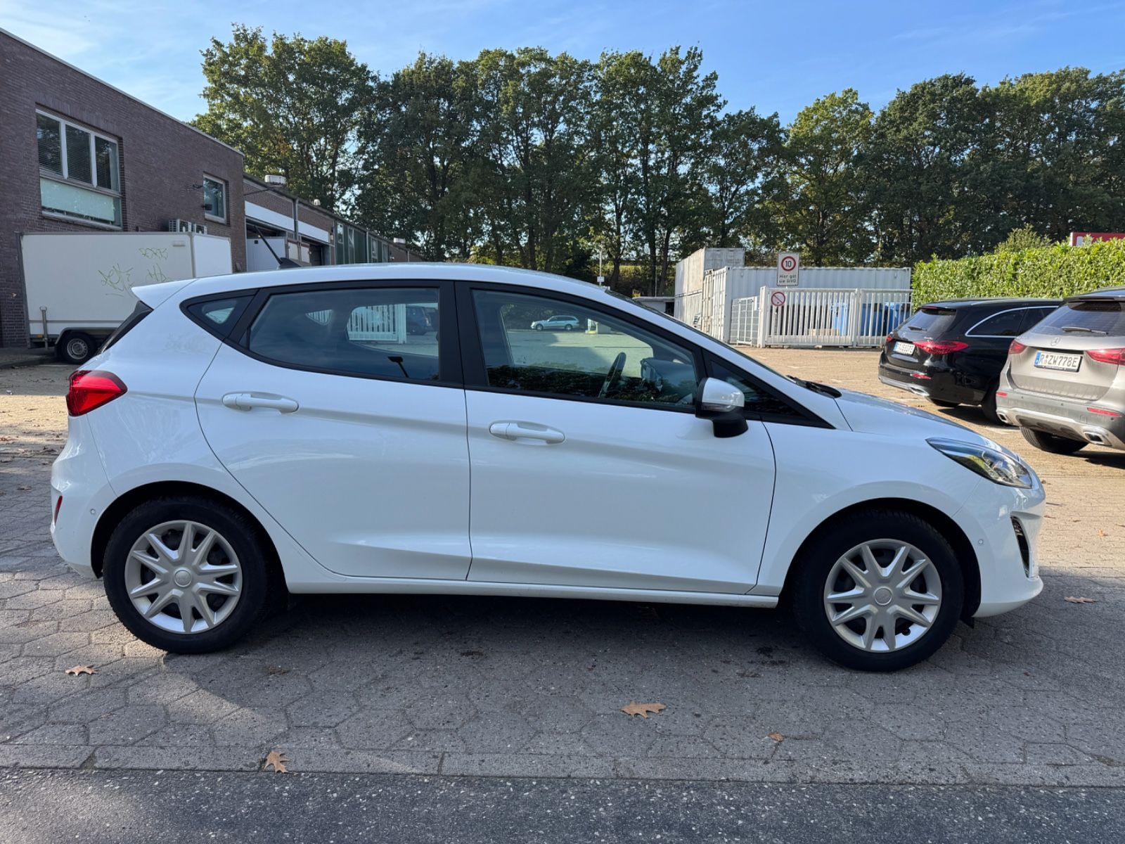 Ford Fiesta 2021 г. Белый, пробег 51586 км