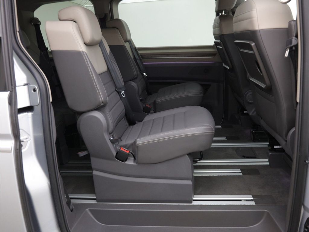 Volkswagen T7 MULTIVAN 2024 г. Серебристый, пробег 58300 км