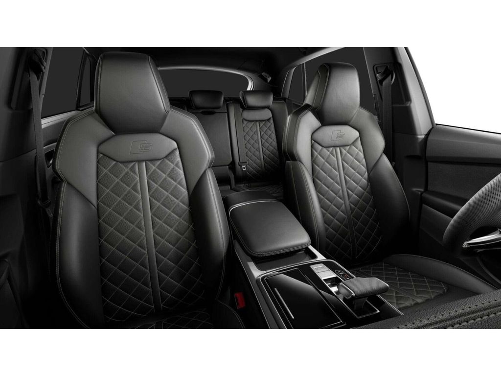 Audi SQ8 2023 г. Чёрный, пробег 49892 км