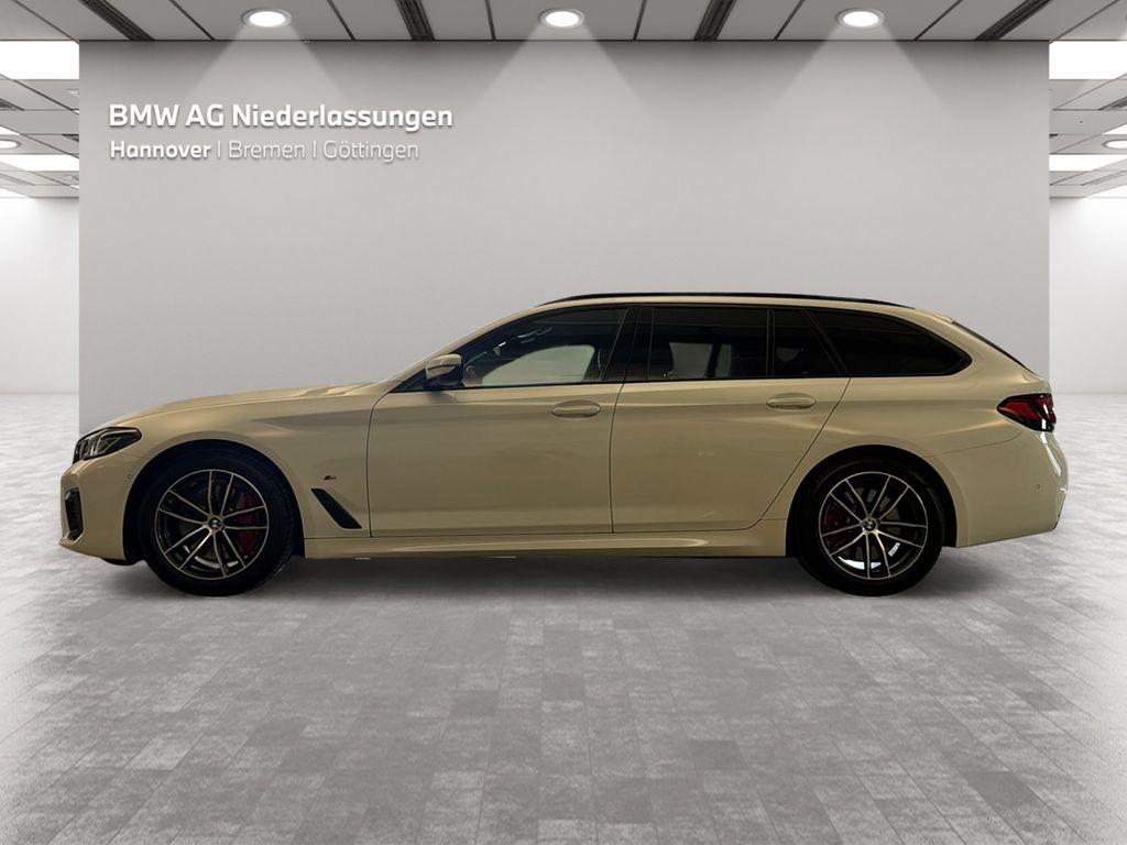 BMW 530 2023 г. Белый, пробег 24759 км