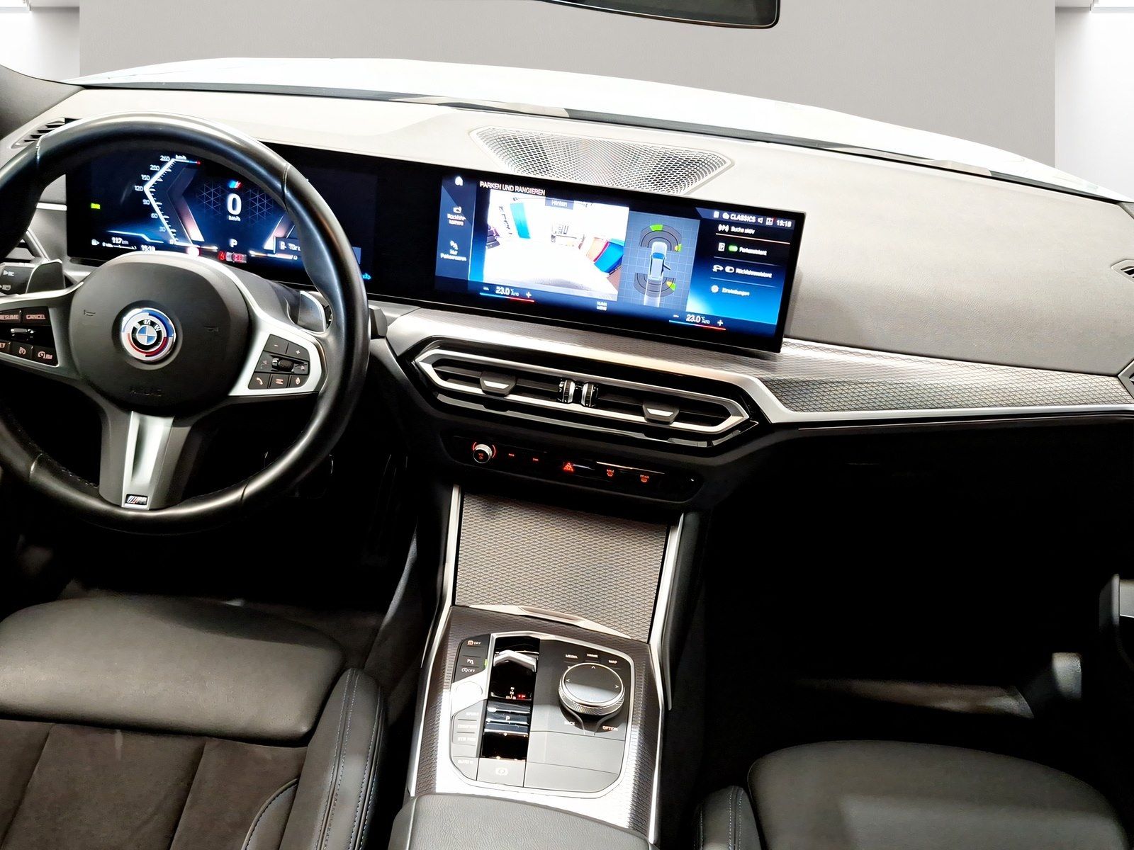 BMW 320 2023 г. Серый, пробег 37304 км
