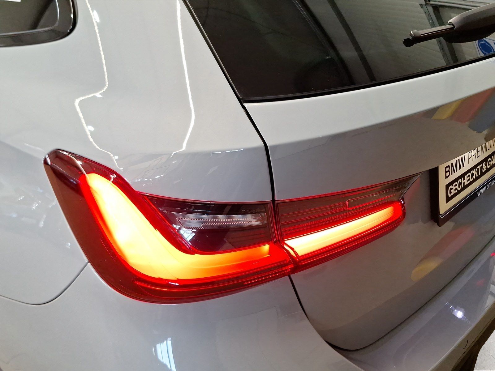 BMW 320 2023 г. Серый, пробег 37304 км