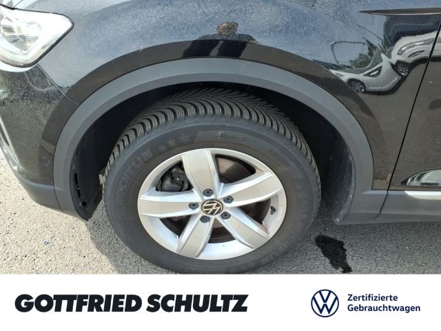 Volkswagen T-Roc 2022 г. Чёрный, пробег 27030 км
