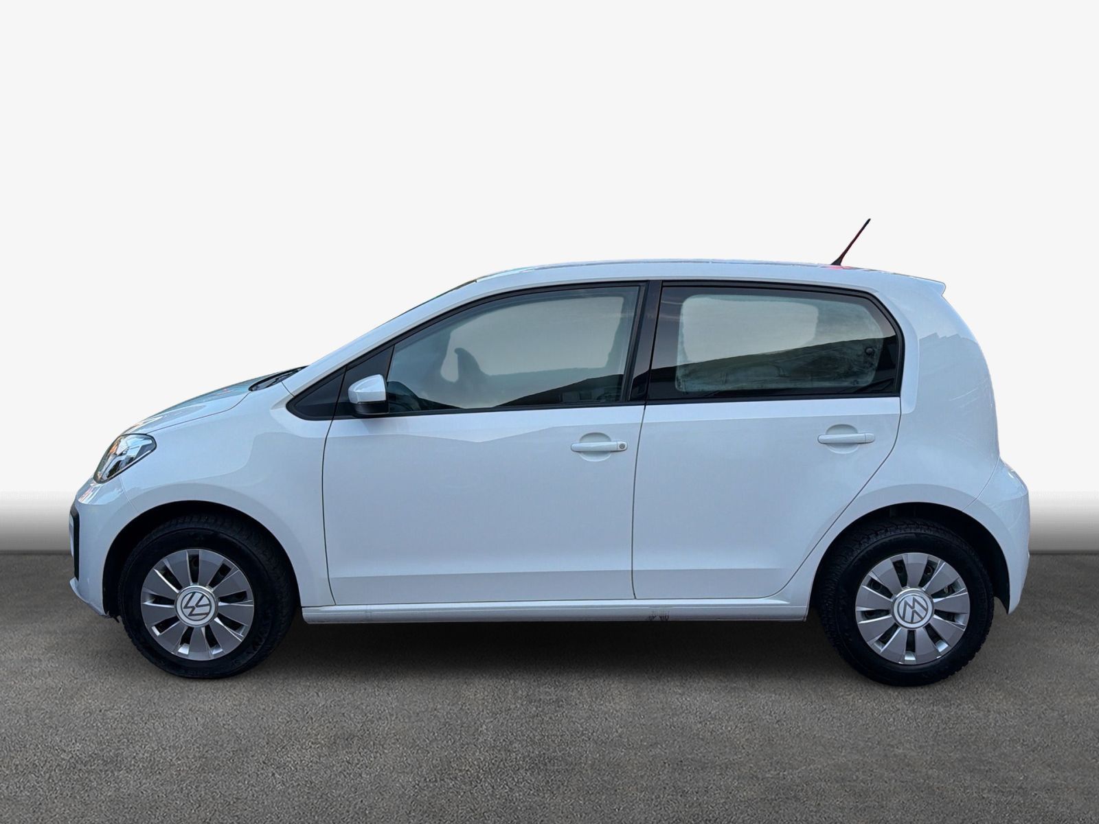 Volkswagen up! 2023 г. Белый, пробег 47580 км