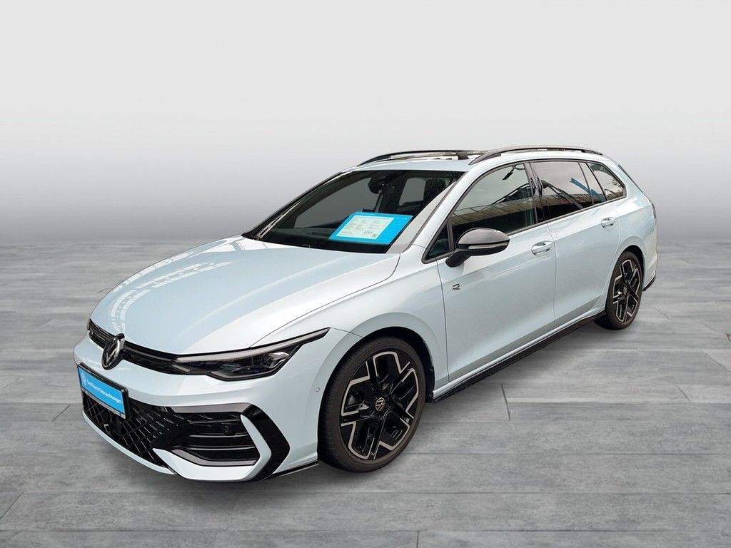 Volkswagen Golf 2025 г. Синий, пробег 25500 км