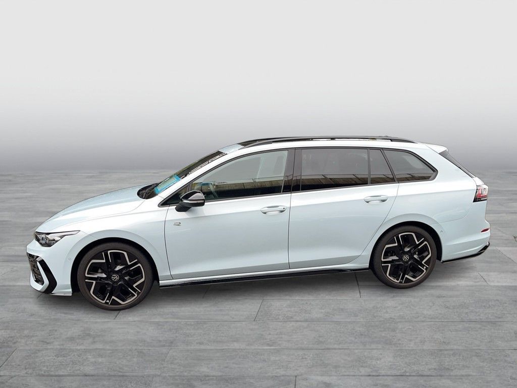Volkswagen Golf 2025 г. Синий, пробег 25500 км