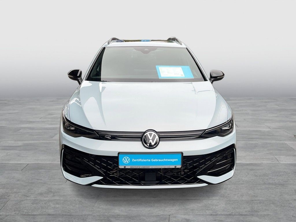 Volkswagen Golf 2025 г. Синий, пробег 25500 км